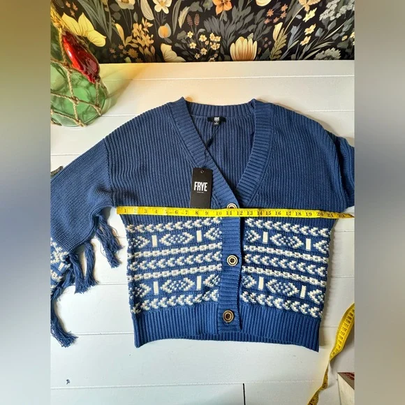 NWT Frye Aztec Blue and White Women's Cardigan Sweater Size Medium - Picture 8 of 11